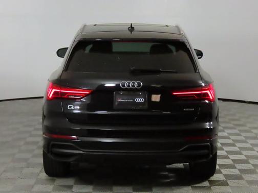 2023 Audi Q3 Premium Plus 45 TFSI S line quattro Tiptronic