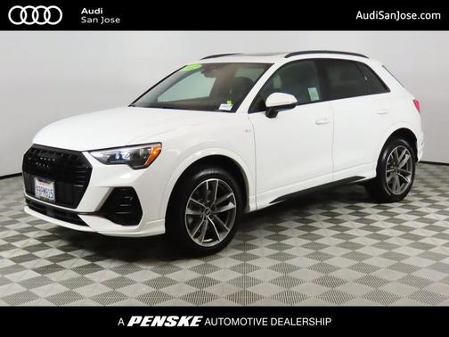 2022 Audi Q3 45 S line Premium