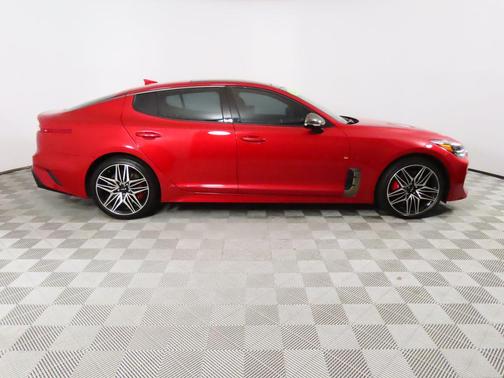 2022 Kia Stinger GT1
