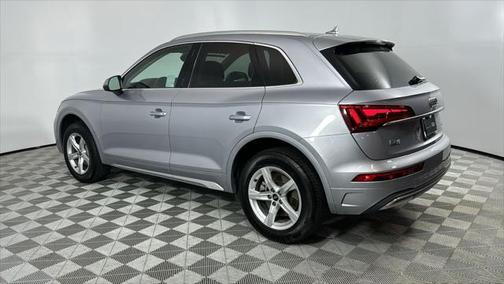 2023 Audi Q5 Premium 40 TFSI quattro S tronic