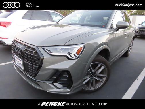 2025 Audi Q3 Premium 45 TFSI S line quattro Tiptronic