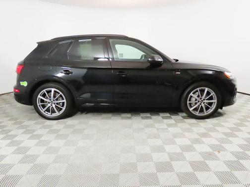 2023 Audi Q5 55 S line Prestige