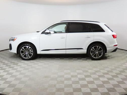2025 Audi Q7 45 Premium Plus
