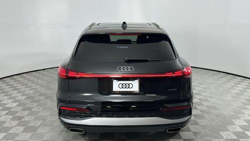 2025 Audi Q5 Prestige TFSI quattro S tronic