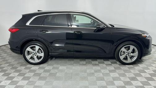 2025 Audi Q5 Prestige TFSI quattro S tronic