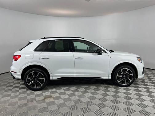 2025 Audi Q3 45 S line Premium Plus