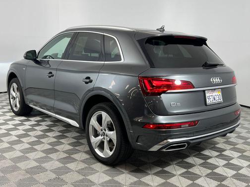 2023 Audi Q5 45 S line Premium Plus