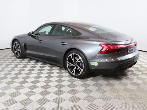 2022 Audi e-tron GT Premium Plus