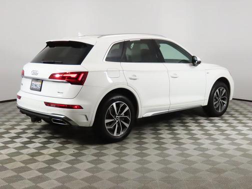 2023 Audi Q5 45 S line Premium Plus