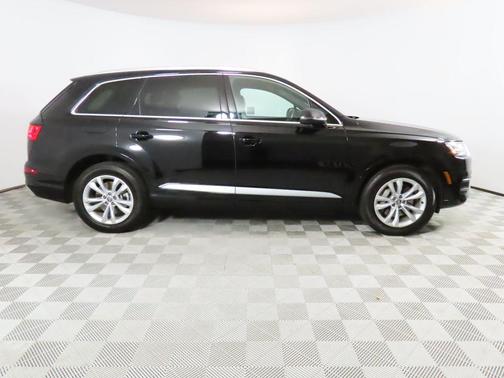 2019 Audi Q7 55 Premium Plus