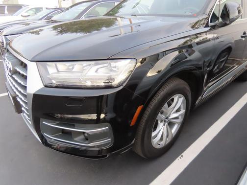 2019 Audi Q7 55 Premium Plus