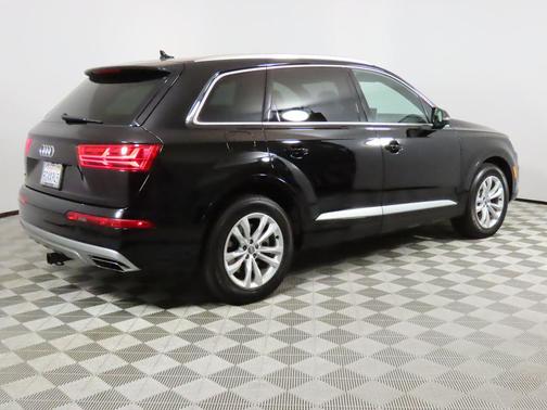 2019 Audi Q7 55 Premium Plus