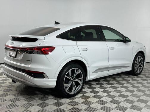 2025 Audi Q4 e-tron Sportback Premium Plus 55 quattro