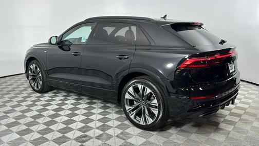 2025 Audi Q8 55 Prestige