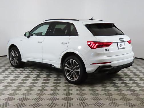 2025 Audi Q3 45 S line Premium Plus