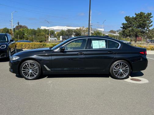 2022 BMW 530e Base