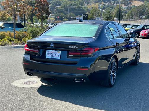 2022 BMW 530e Base