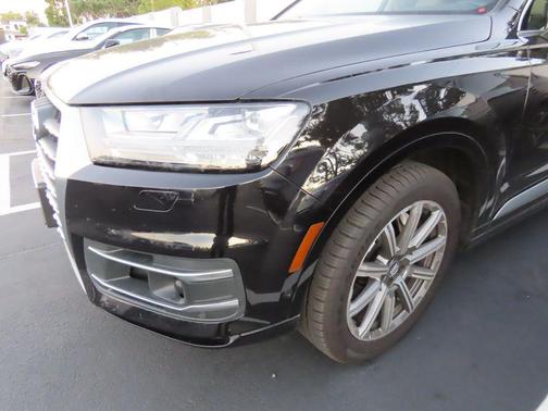 2019 Audi Q7 55 Premium Plus