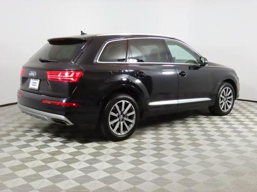 2019 Audi Q7 55 Premium Plus