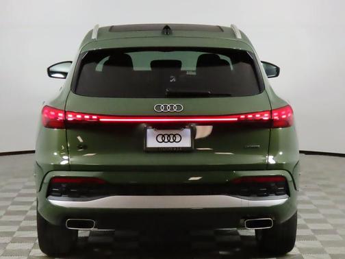 2025 Audi Q5 Premium Plus TFSI quattro S tronic