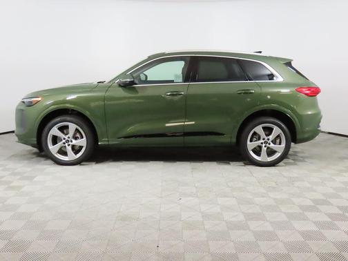 2025 Audi Q5 Premium Plus TFSI quattro S tronic