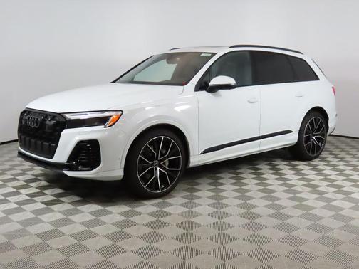 2025 Audi Q7 55 Premium Plus