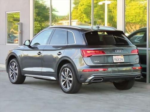 2022 Audi Q5 Premium 45 TFSI S line quattro S tronic