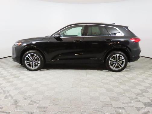 2025 Audi Q5 Premium TFSI quattro S tronic