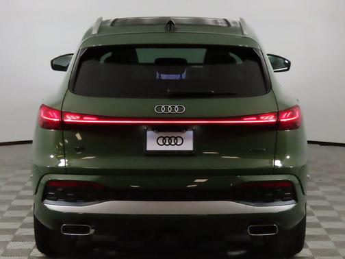 2025 Audi Q5 Prestige TFSI quattro S tronic