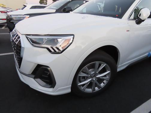 2025 Audi Q3 45 S line Premium Plus
