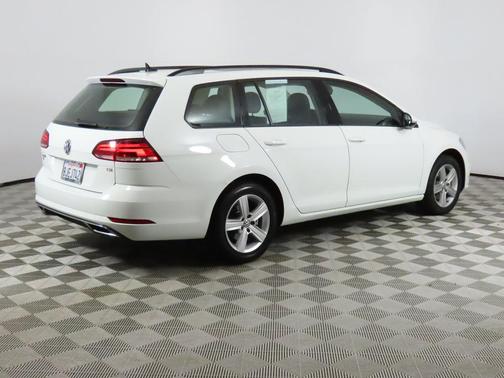 2018 Volkswagen Golf SportWagen TSI SE