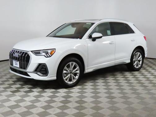 2025 Audi Q3 45 S line Premium Plus