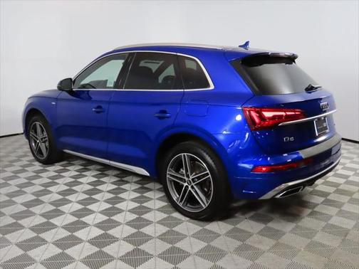 2022 Audi Q5 Premium 55 TFSI e S line quattro S tronic
