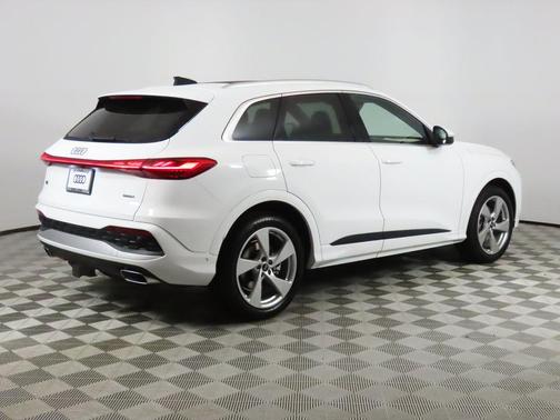 2025 Audi Q5 Prestige TFSI quattro S tronic