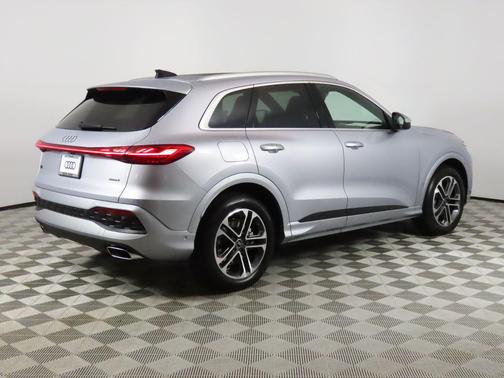 2025 Audi Q5 Prestige TFSI quattro S tronic