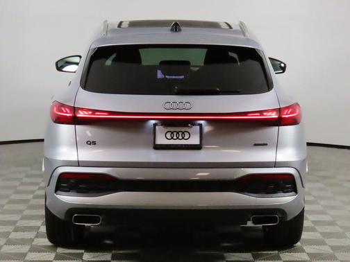 2025 Audi Q5 Prestige TFSI quattro S tronic