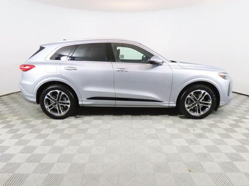 2025 Audi Q5 Prestige TFSI quattro S tronic