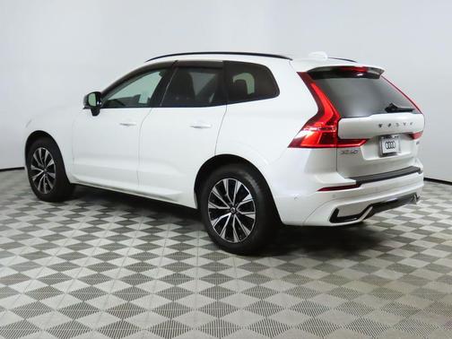 2025 Volvo XC60 B5 Plus