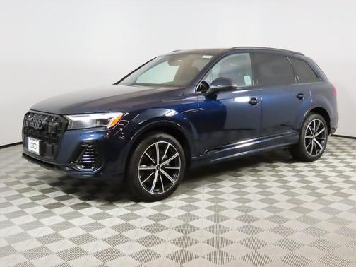 2025 Audi Q7 45 Premium Plus