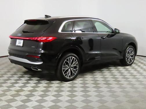 2025 Audi Q5 Premium Plus TFSI quattro S tronic
