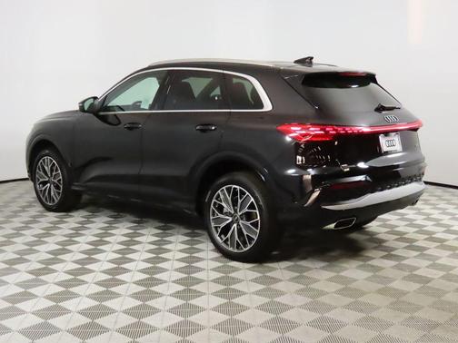 2025 Audi Q5 Premium Plus TFSI quattro S tronic