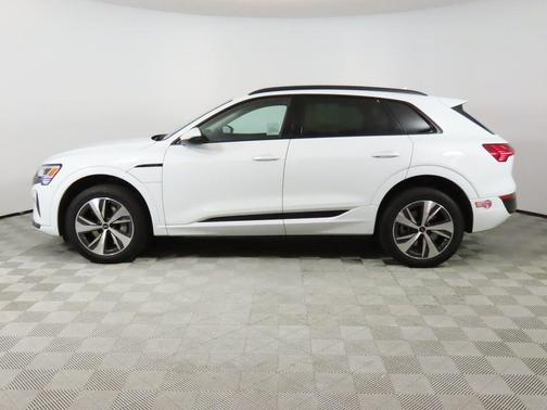 2024 Audi Q8 e-tron Premium