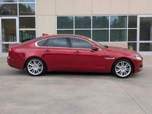 2017 Jaguar XF 35t Prestige