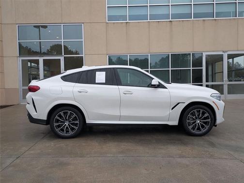 2021 BMW X6 xDrive40i