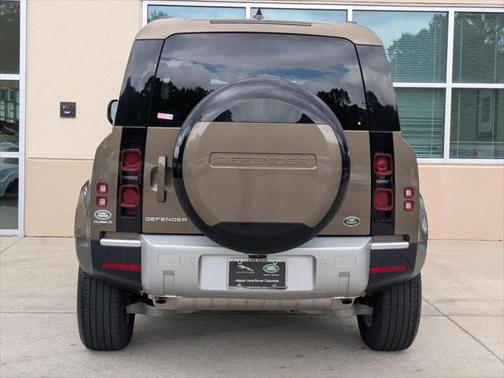 2023 Land Rover Defender 90 S