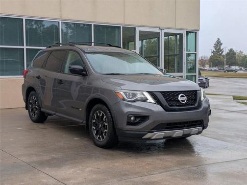 2019 Nissan Pathfinder SV