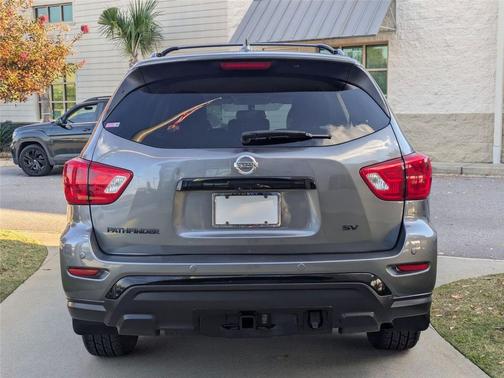 2019 Nissan Pathfinder SV