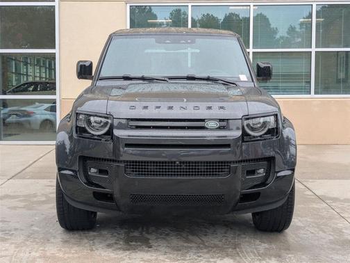 2025 Land Rover Defender 110 P500 X-Dynamic SE