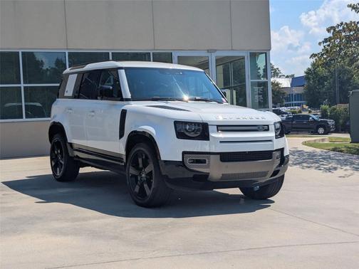 2024 Land Rover Defender 110 P400 X-Dynamic SE