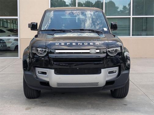 2025 Land Rover Defender 110 P300